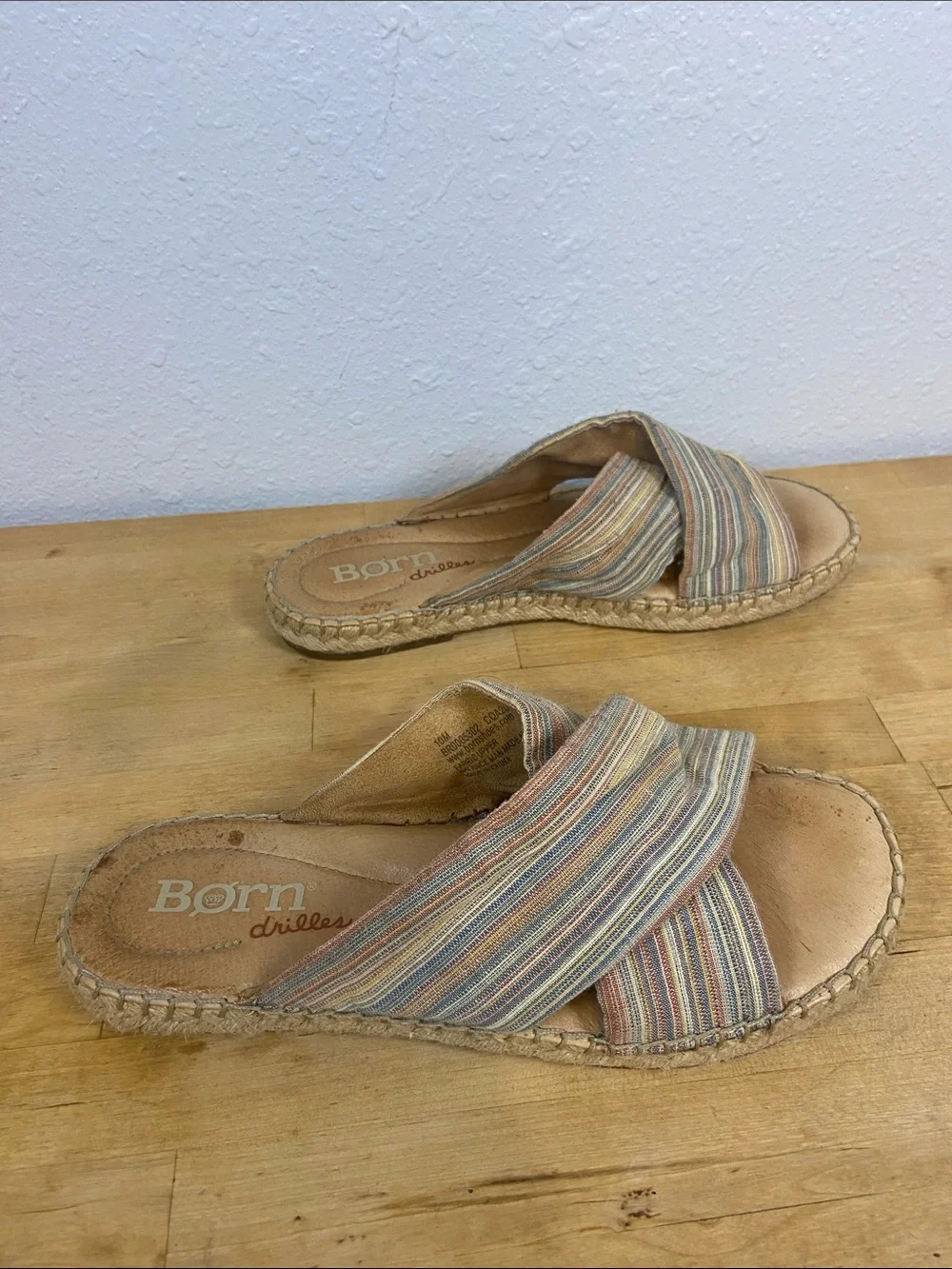 Born Boho Gypsy Crunchy Canvas Crossover Strap Espadrille Slide Sandals Size 10M